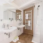 Naila Chalet